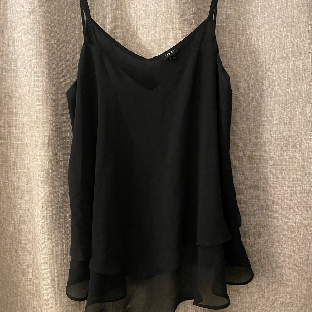 TORRID FLOWY TANK